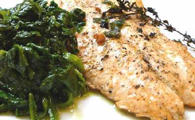 Gebratenes Lachsfilet mit Blattspinat nach dem issgesund-Rezept