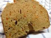 Saftig-frisches Karottenbrot aus dem Brotbackautomaten nach dem issgesund-Rezept