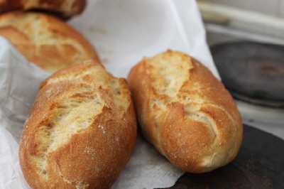 Überbackene Mini Baguettes