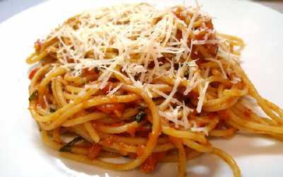Penne / Spaghetti Arrabiata (vegetarisch) nach dem issgesund-Rezept