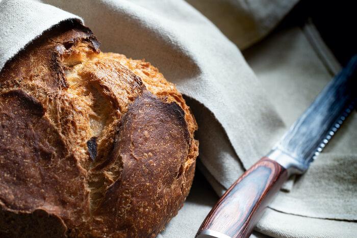 Weizen-/Roggenmischbrot Rezept mit 6-Kornflocken | issgesund.at