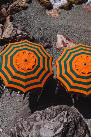 Strand, Sommer, Sonnenschirme